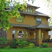 5114 NE Cleveland Ave