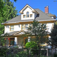Humboldt neighborhood house built in 1902.